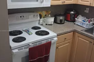 8007 W 6th Ave, Hialeah, FL 33014 - Photo 3