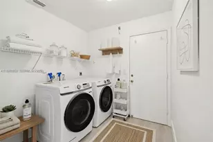 1378 SW 180th Ave, Pembroke Pines, FL 33029 - Photo 49