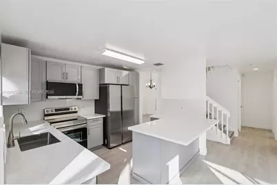 1378 SW 180th Ave, Pembroke Pines, FL 33029 - Photo 15