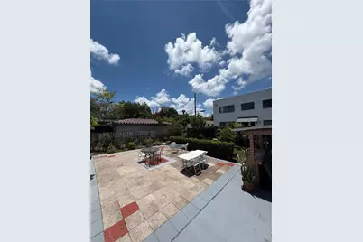 168 NW 39th St, Miami, FL 33127 - Photo 15