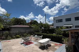 168 NW 39th St, Miami, FL 33127 - Photo 15