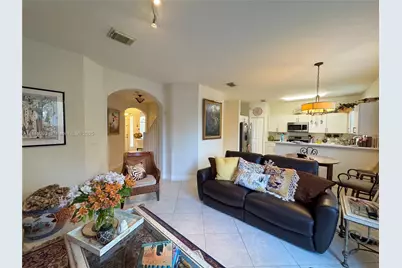 11575 SW 138th Ave, Miami, FL 33186 - Photo 9