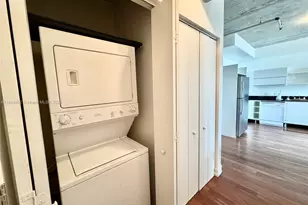 690 SW 1st Ct, Miami, FL 33130 - Photo 13