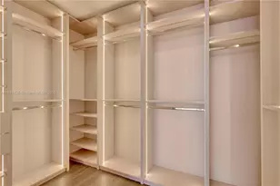 700 NE 24th St, Miami, FL 33137 - Photo 31