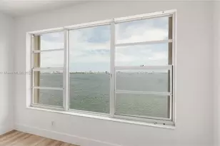 11111 Biscayne Blvd, Miami, FL 33181 - Photo 27