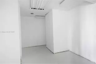 11111 Biscayne Blvd, Miami, FL 33181 - Photo 37