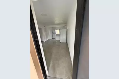 351 E 4th Ave #4, Hialeah, FL 33010 - Photo 9
