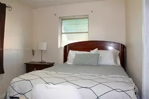 7320 NW 2nd St, Pembroke Pines, FL 33024 - Photo 11