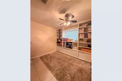 7320 NW 2nd St, Pembroke Pines, FL 33024 - Photo 15