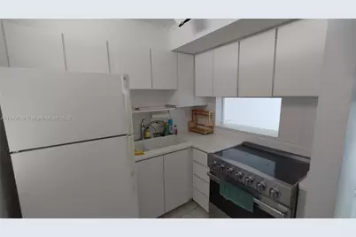 3030 Marcos Dr #T409, Aventura, FL 33160 - Photo 9