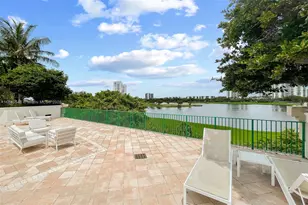 19900 E Country Club Dr, Aventura, FL 33180 - Photo 27