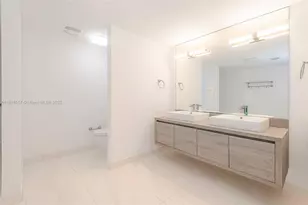 400 Sunny Isles Blvd, Sunny Isles Beach, FL 33160 - Photo 21