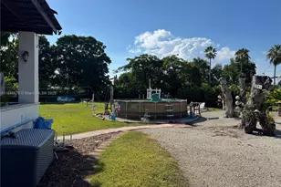 9971 SW 198th St, Cutler Bay, FL 33157 - Photo 5