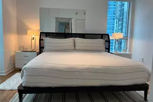 300 S Biscayne Blvd, Miami, FL 33131 - Photo 7