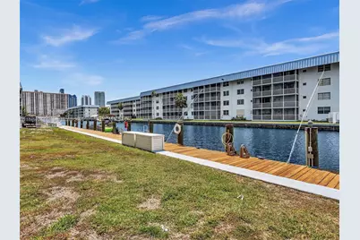 3600 NE 170th St #102, North Miami Beach, FL 33160 - Photo 3