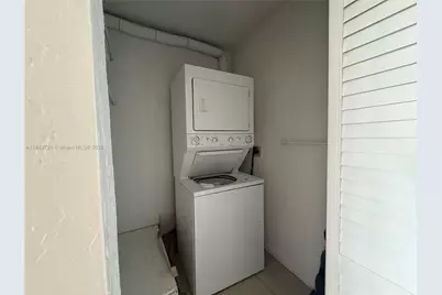 10900 SW 104th St #323, Miami, FL 33176 - Photo 9