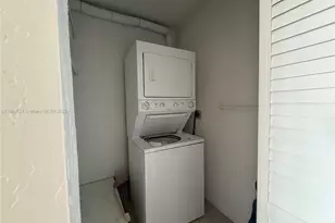 10900 SW 104th St, Miami, FL 33176 - Photo 9