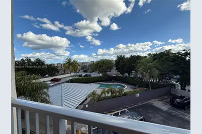 10900 SW 104th St #323, Miami, FL 33176 - Photo 1