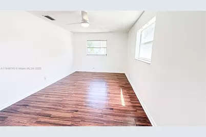 3200 NW 5th Ter #8, Pompano Beach, FL 33064 - Photo 9