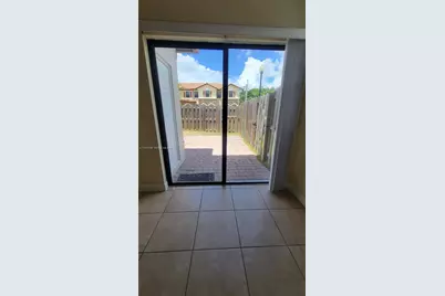 3223 SE 4th Ct, Homestead, FL 33033 - Photo 11