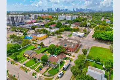 790 NW 63rd St, Miami, FL 33150 - Photo 31