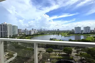 3731 N Country Club Dr, Aventura, FL 33180 - Photo 11