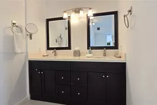 3731 N Country Club Dr, Aventura, FL 33180 - Photo 17