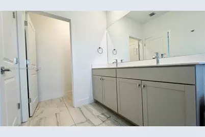 181 SW 170th Ave, Pembroke Pines, FL 33027 - Photo 51