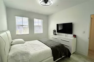 181 SW 170th Ave, Pembroke Pines, FL 33027 - Photo 25