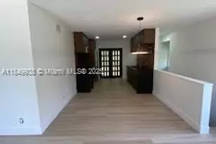 241 Wimbledon Lake Dr, Plantation, FL 33324 - Photo 5