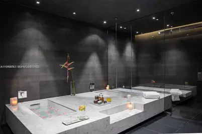 88 SW 7th St #2104, Miami, FL 33130 - Photo 31