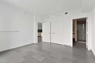 88 SW 7th St, Miami, FL 33130 - Photo 19