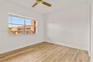 9460 Sunrise Lakes Blvd, Sunrise, FL 33322 - Photo 5