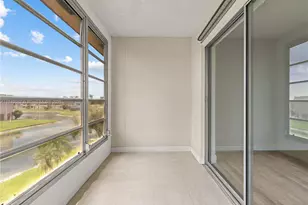 9460 Sunrise Lakes Blvd, Sunrise, FL 33322 - Photo 13