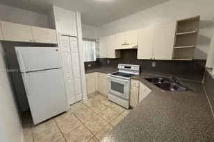 820 SW 6th Ct, Florida City, FL 33034 - Photo 3