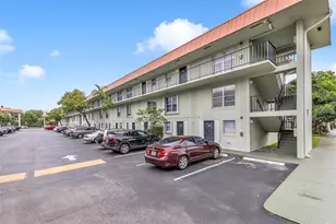 805 W Oakland Park Blvd, Oakland Park, FL 33311 - Photo 23