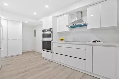 1121 Crandon Blvd #D304, Key Biscayne, FL 33149 - Photo 11