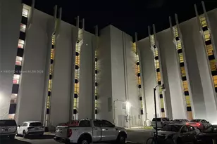 9682 Fontainebleau Blvd, Miami, FL 33172 - Photo 33