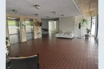 9682 Fontainebleau Blvd #401, Miami, FL 33172 - Photo 9