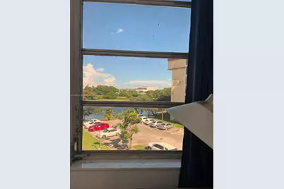 9682 Fontainebleau Blvd #401, Miami, FL 33172 - Photo 29