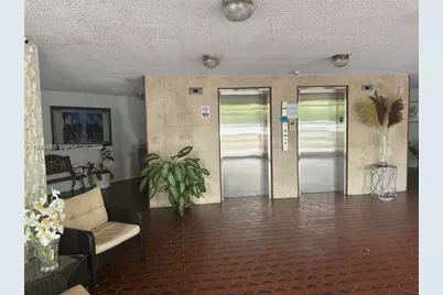 9682 Fontainebleau Blvd #401, Miami, FL 33172 - Photo 9