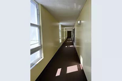 9682 Fontainebleau Blvd #401, Miami, FL 33172 - Photo 11