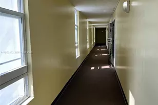 9682 Fontainebleau Blvd, Miami, FL 33172 - Photo 11