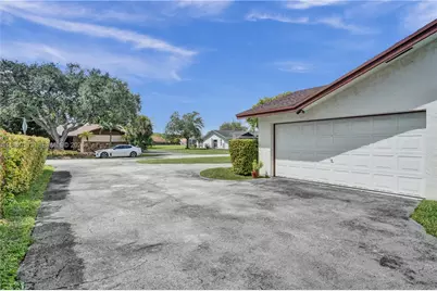 9461 SW 134th St, Miami, FL 33176 - Photo 33