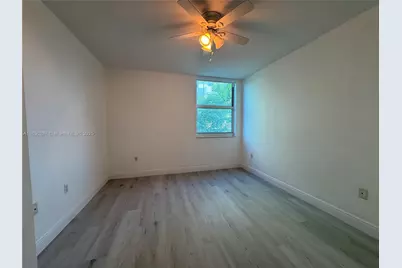 9201 Collins Ave #323, Surfside, FL 33154 - Photo 15