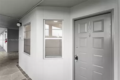 1400 SW 124th Ter #109Q, Pembroke Pines, FL 33027 - Photo 21