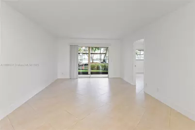1400 SW 124th Ter #109Q, Pembroke Pines, FL 33027 - Photo 37