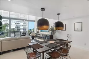 6000 Collins Ave, Miami Beach, FL 33140 - Photo 19