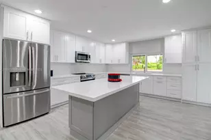 14450 SW 188th St, Miami, FL 33177 - Photo 11