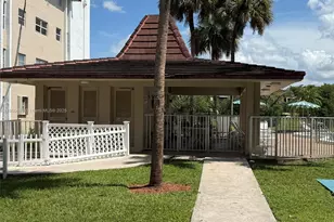 3581 Inverrary Dr, Lauderhill, FL 33319 - Photo 43